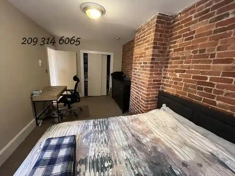 Unbeatable location in The Fenway!