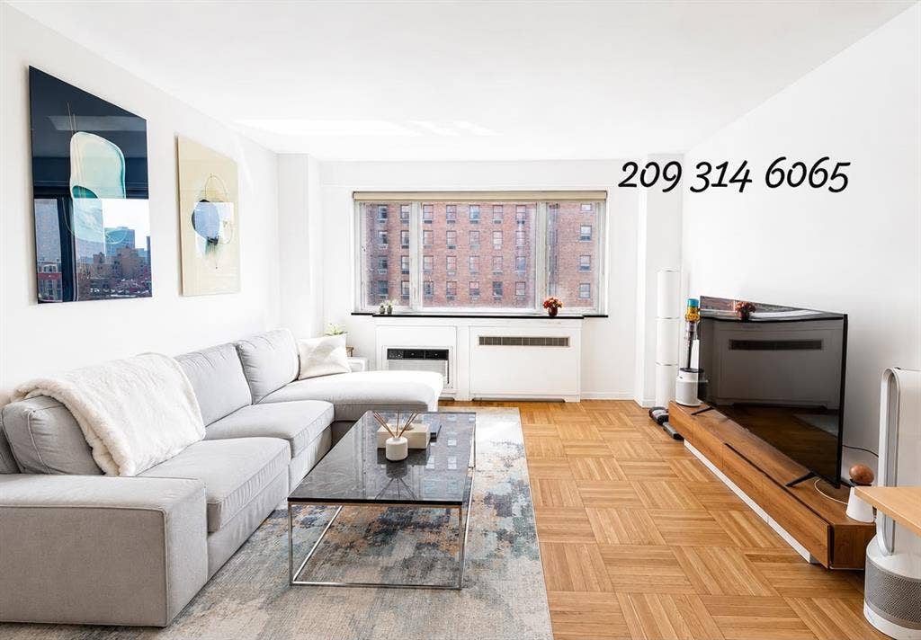 Sun-filled large 1-bedroom