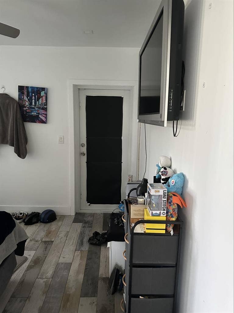 Room for rent with private entrance