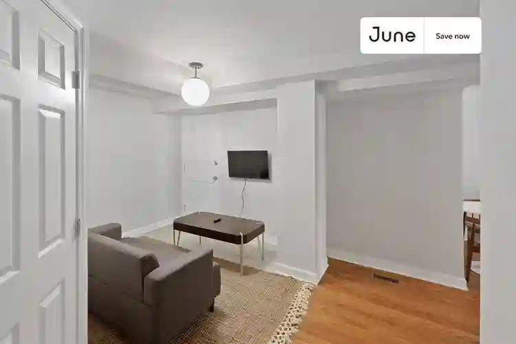 2 BR in Washington DC
