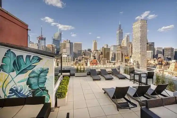 Luxury Furnished Room in Midtown