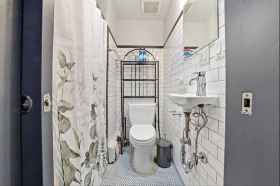 Spacious Furnished UES Room