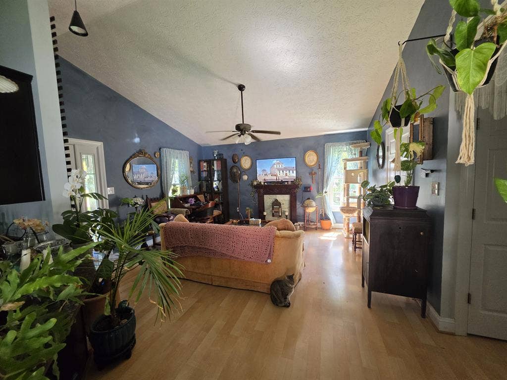 Private Room Available in Newkent