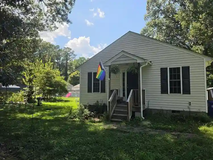 Private Room Available in Newkent