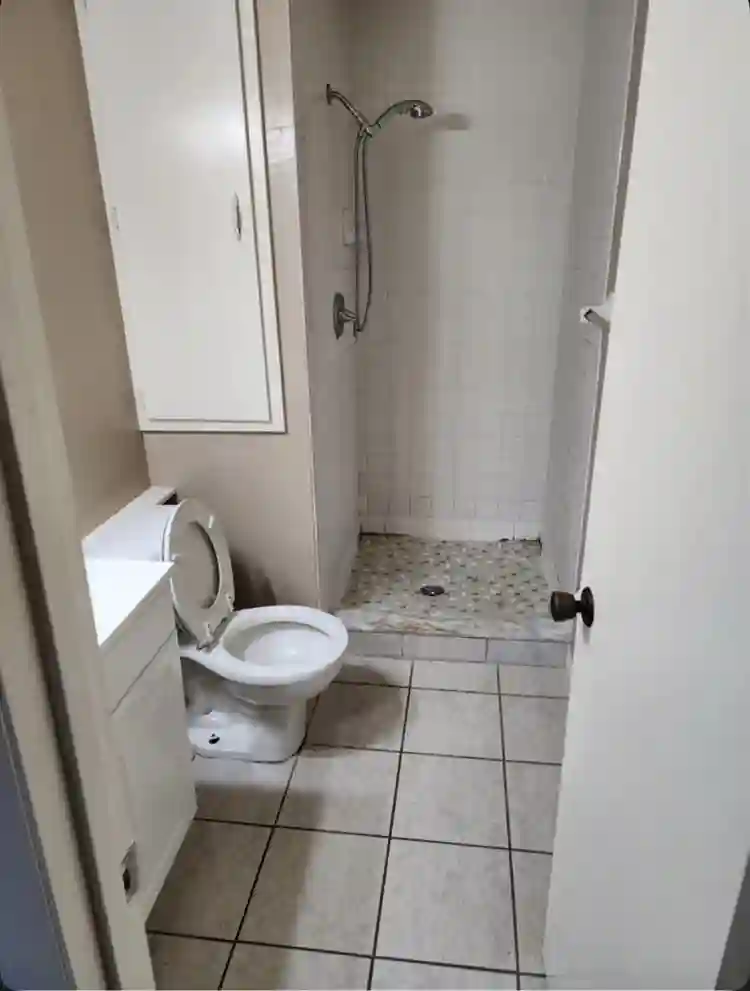 Looking for a reliable roomate.