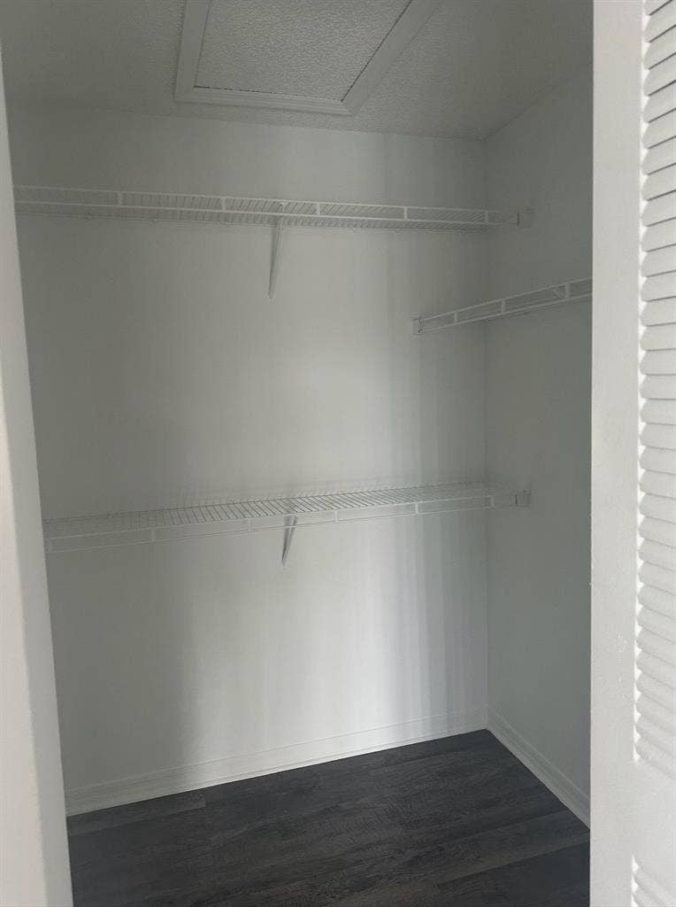 Roommate needed 2/2