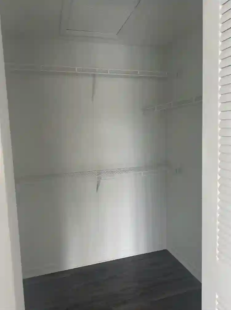 Roommate needed 2/2