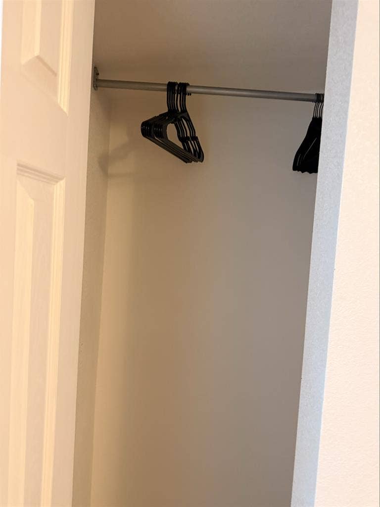 Private Basement Suite in Auroraa