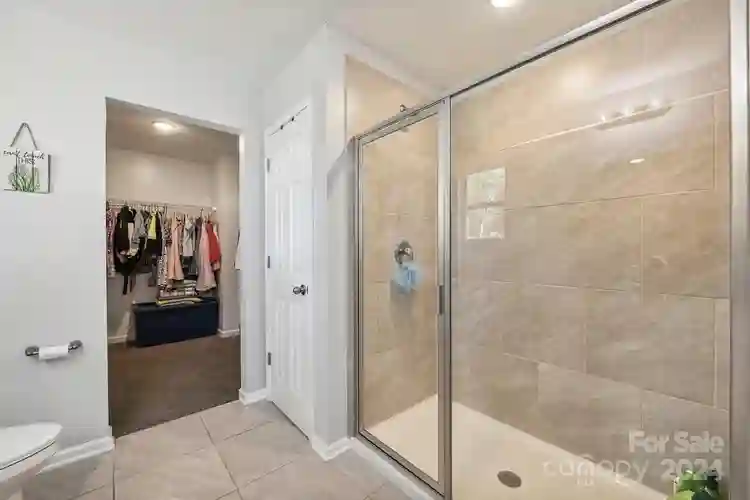 5 BR in Charlotte