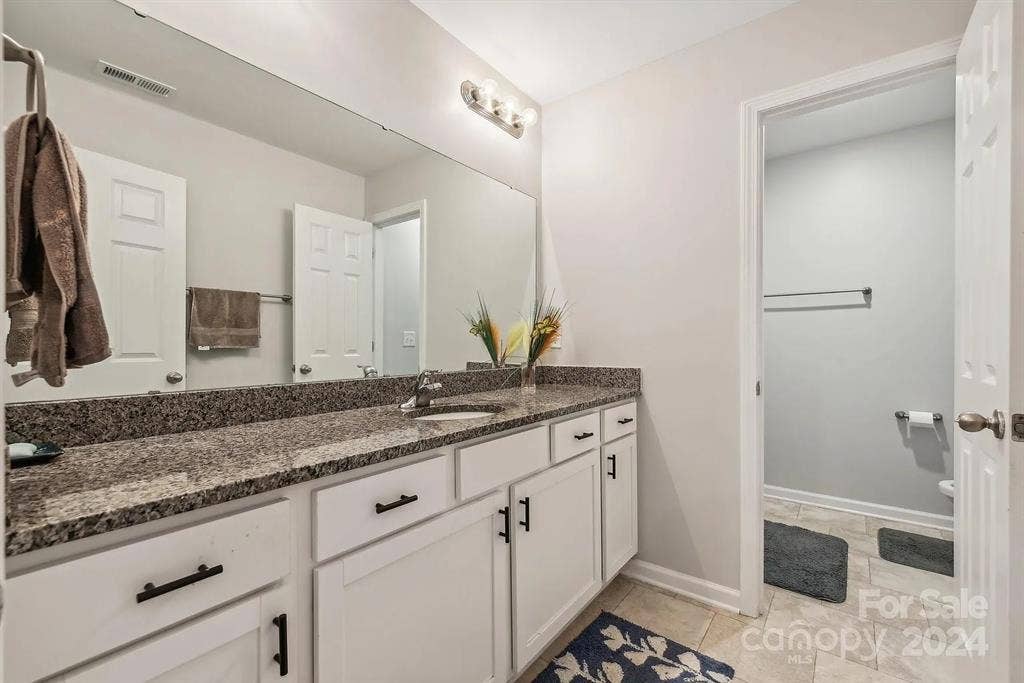 5 BR in Charlotte