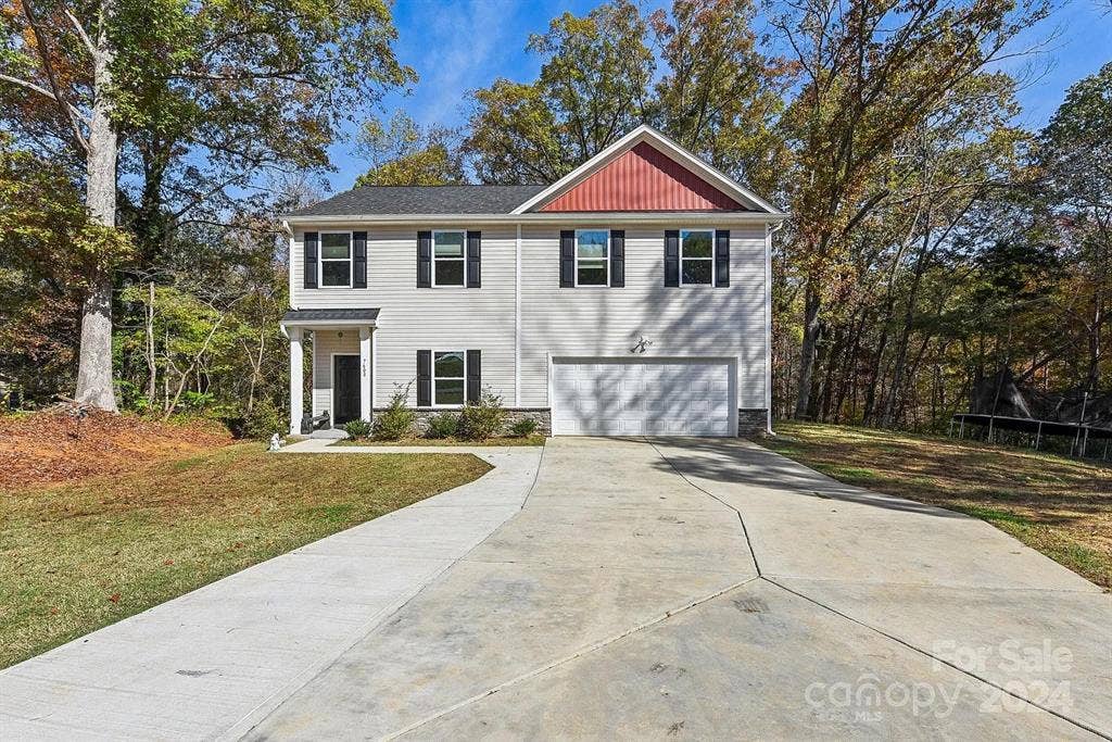 5 BR in Charlotte