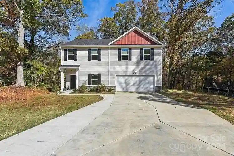 5 BR in Charlotte