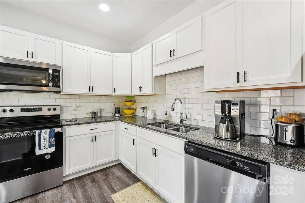 5 BR in Charlotte