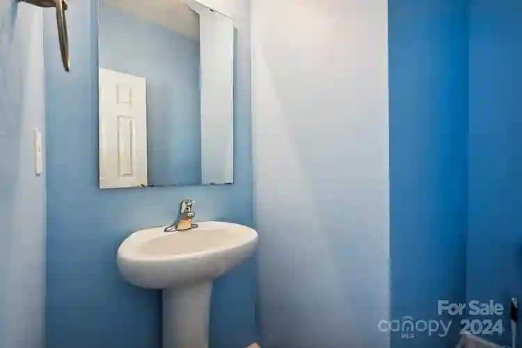 5 BR in Charlotte