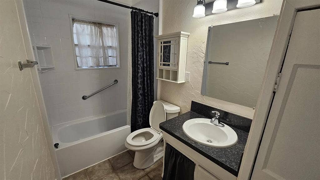 2 BR in White Settlement