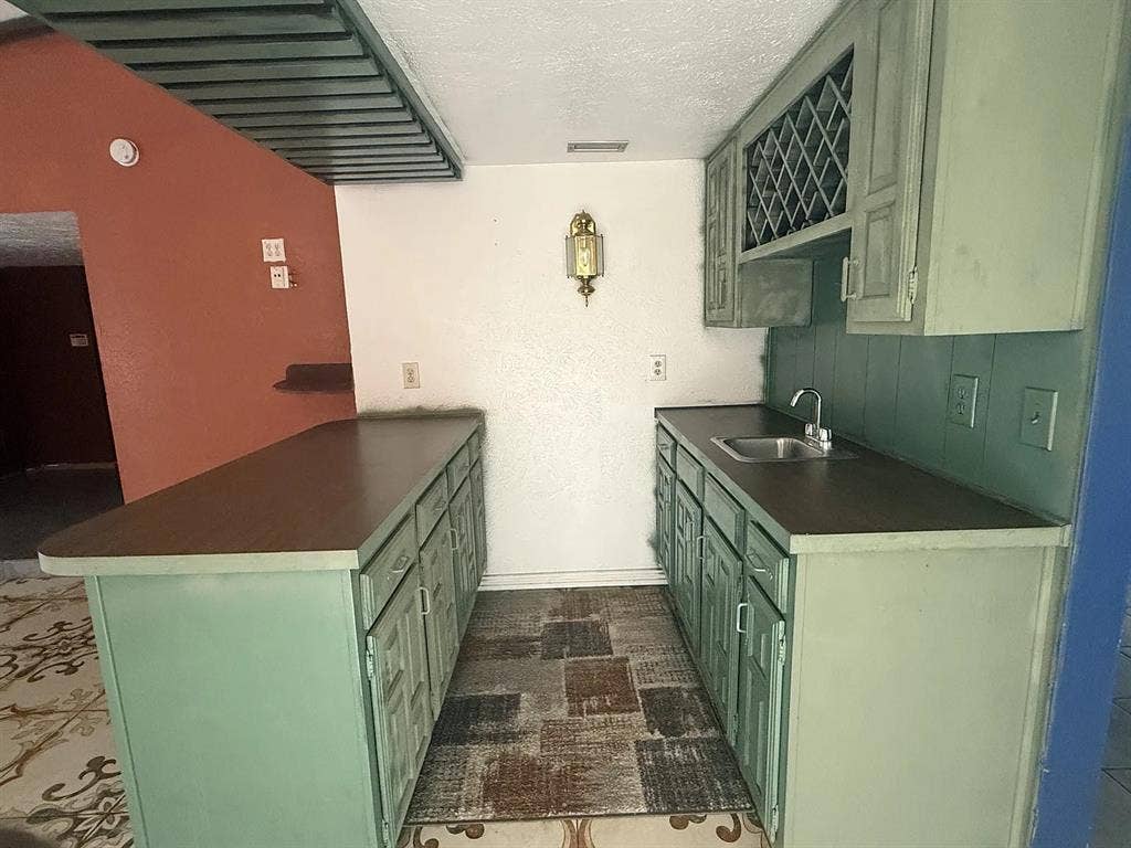 3 BR in Dallas