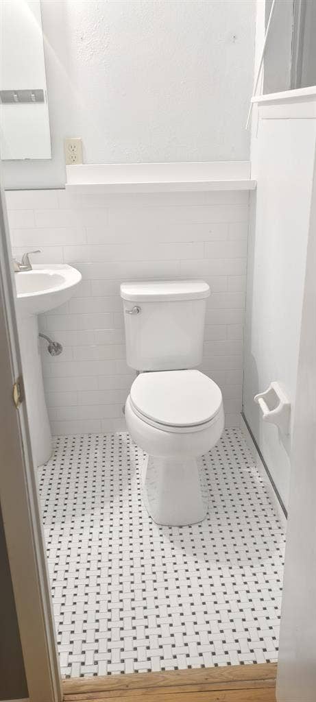 Spacious Room for Rent