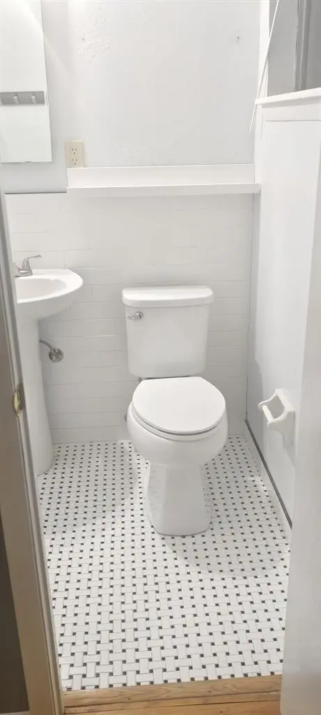 Spacious Room for Rent