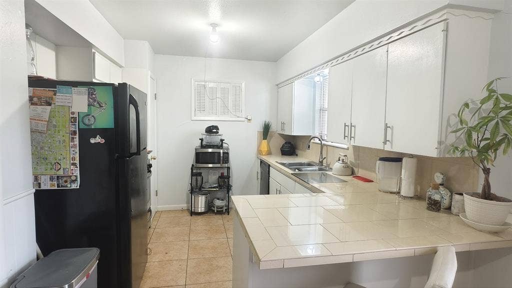 Spacious Room for Rent
