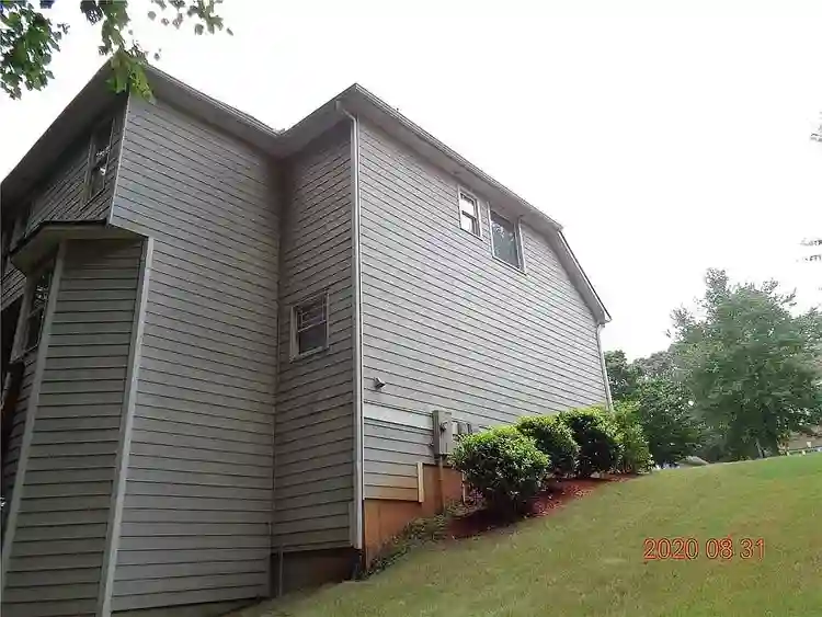 5 BR in Buford