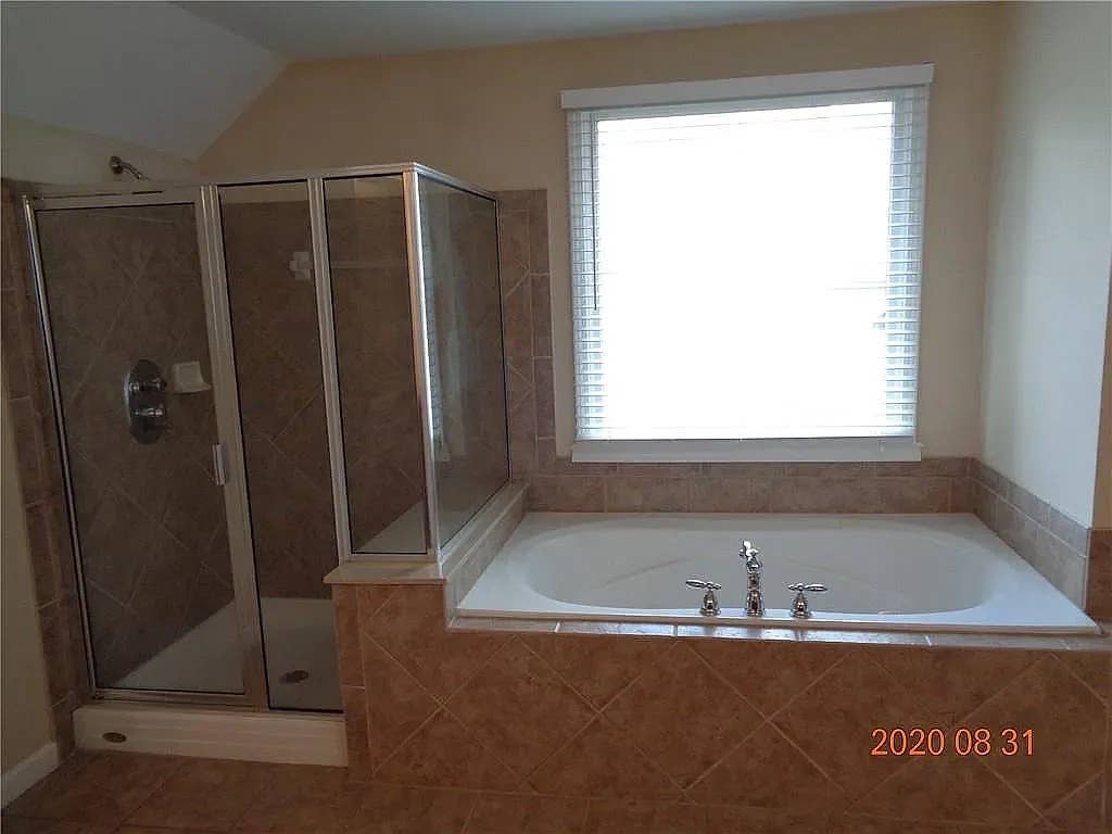 5 BR in Buford