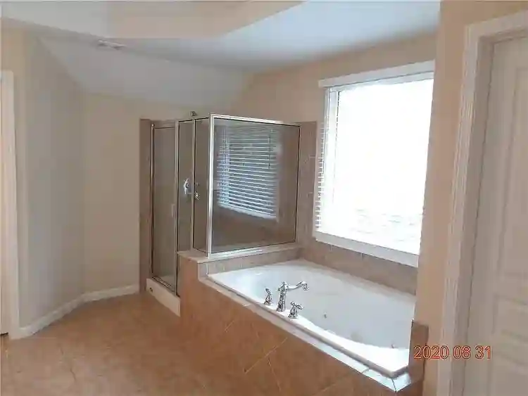 5 BR in Buford