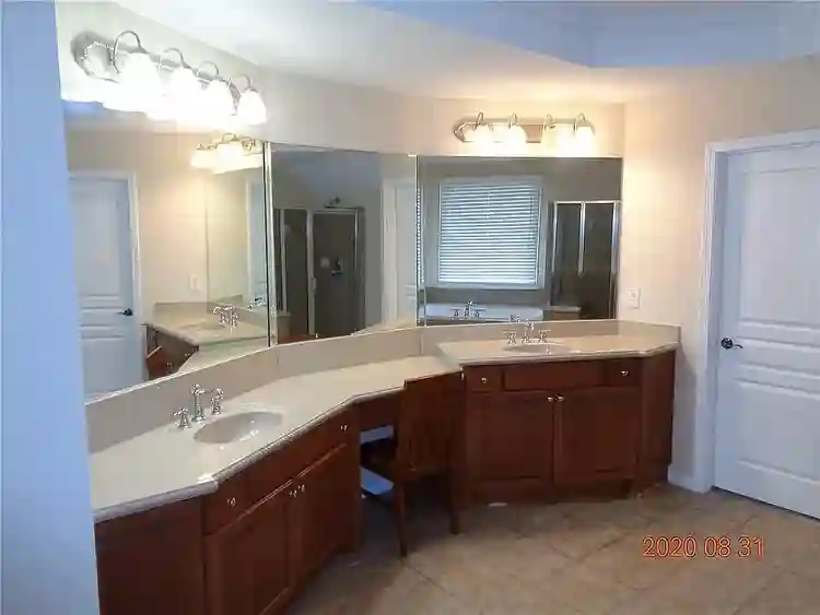 5 BR in Buford