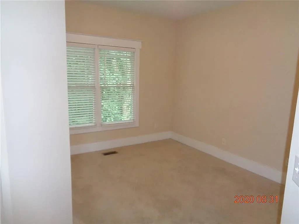 5 BR in Buford