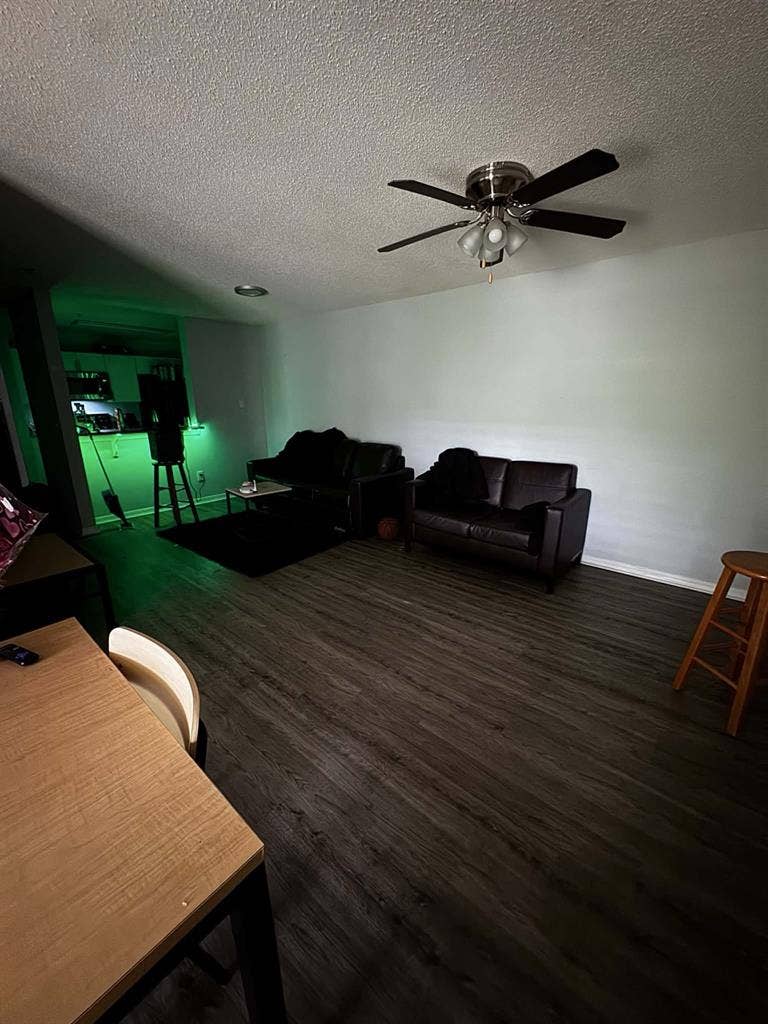 FULLY FURNISHED 3 Bedroom Unit!