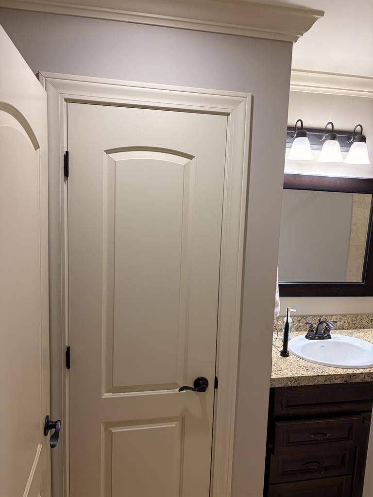 Fallsgrove neighborhood room
