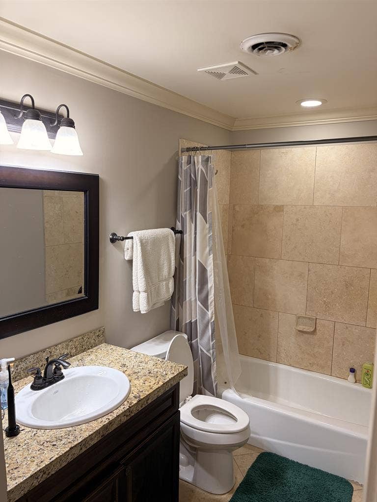 Fallsgrove neighborhood room