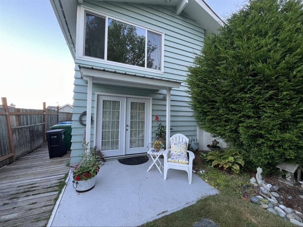 Large Rental Room in Shoreline