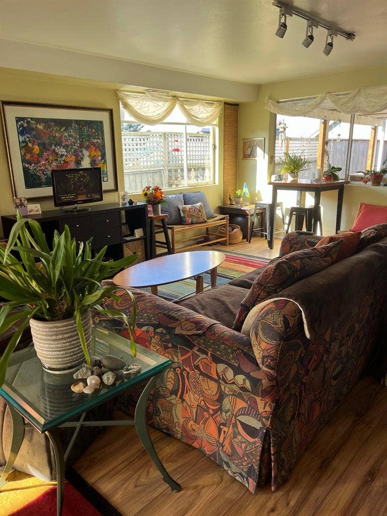 Large Rental Room in Shoreline