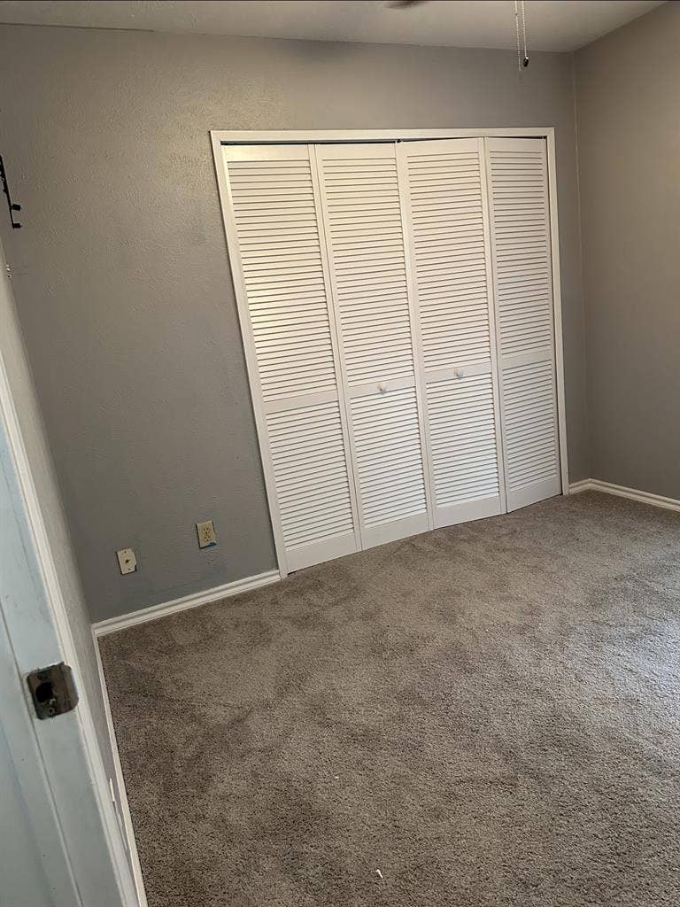Room for rent in Allen