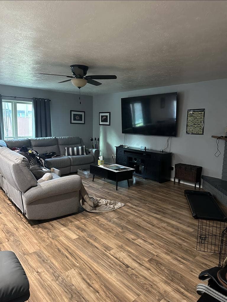 Room for rent in Allen