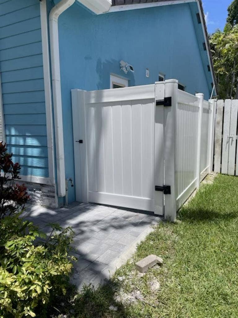 NEW 1 BR apt west Kendall -applianc