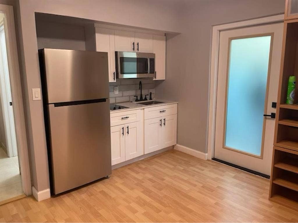 NEW 1 BR apt west Kendall -applianc