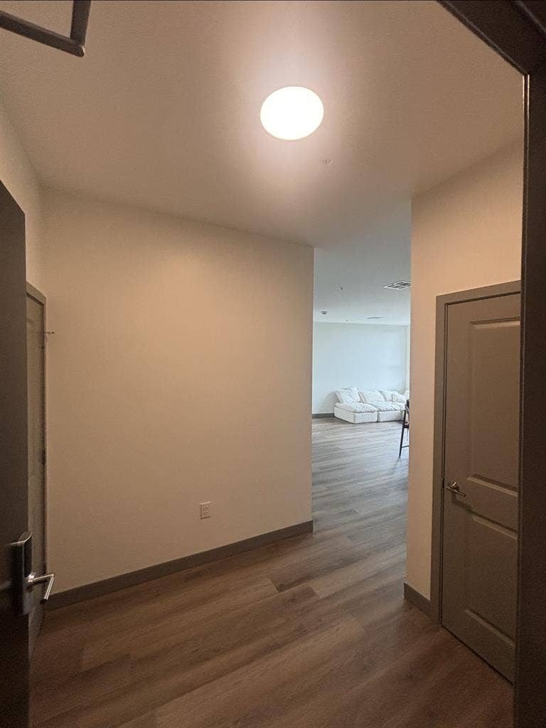 ROOMATE WANTED - DOWNTOWN CLEVELAND