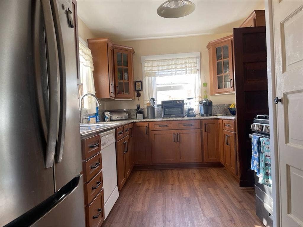 Westside furnished room