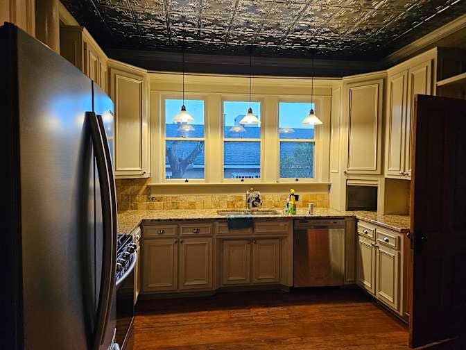 3 bed/ 2 bath