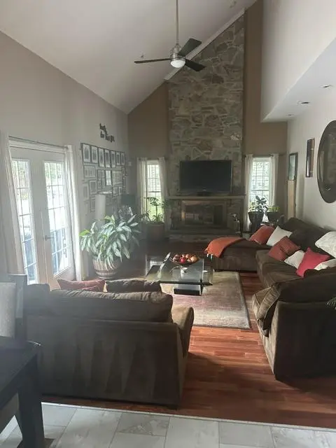 🏡 Furnished Room for Rent