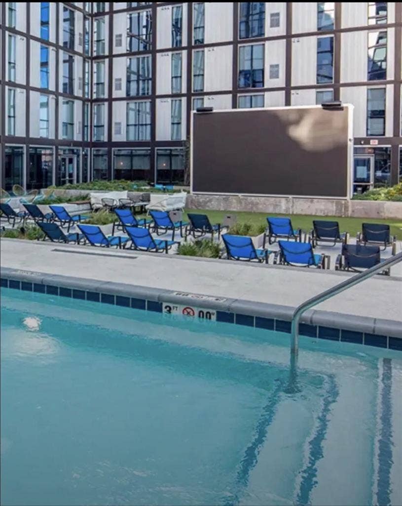 Two bedroom Apartment to Lease