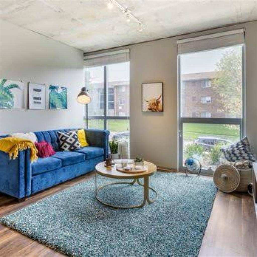 Two bedroom Apartment to Lease