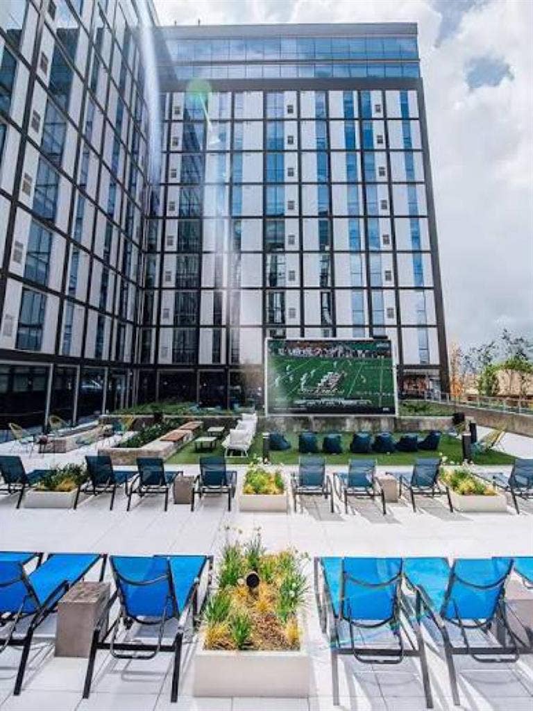 Two bedroom Apartment to Lease