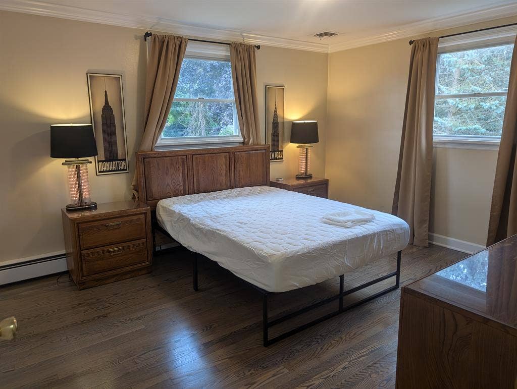 Clean, Quiet, Furnished for female