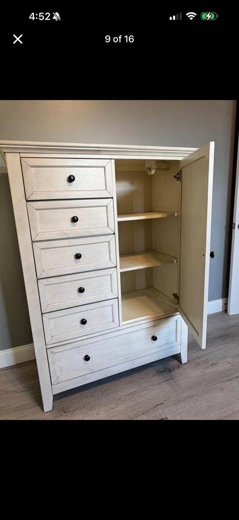 Roommate Needed