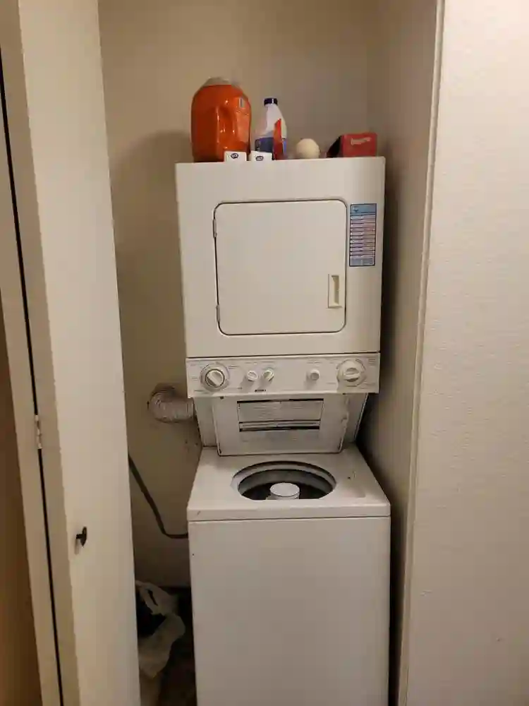 Private room with priv bathroom!