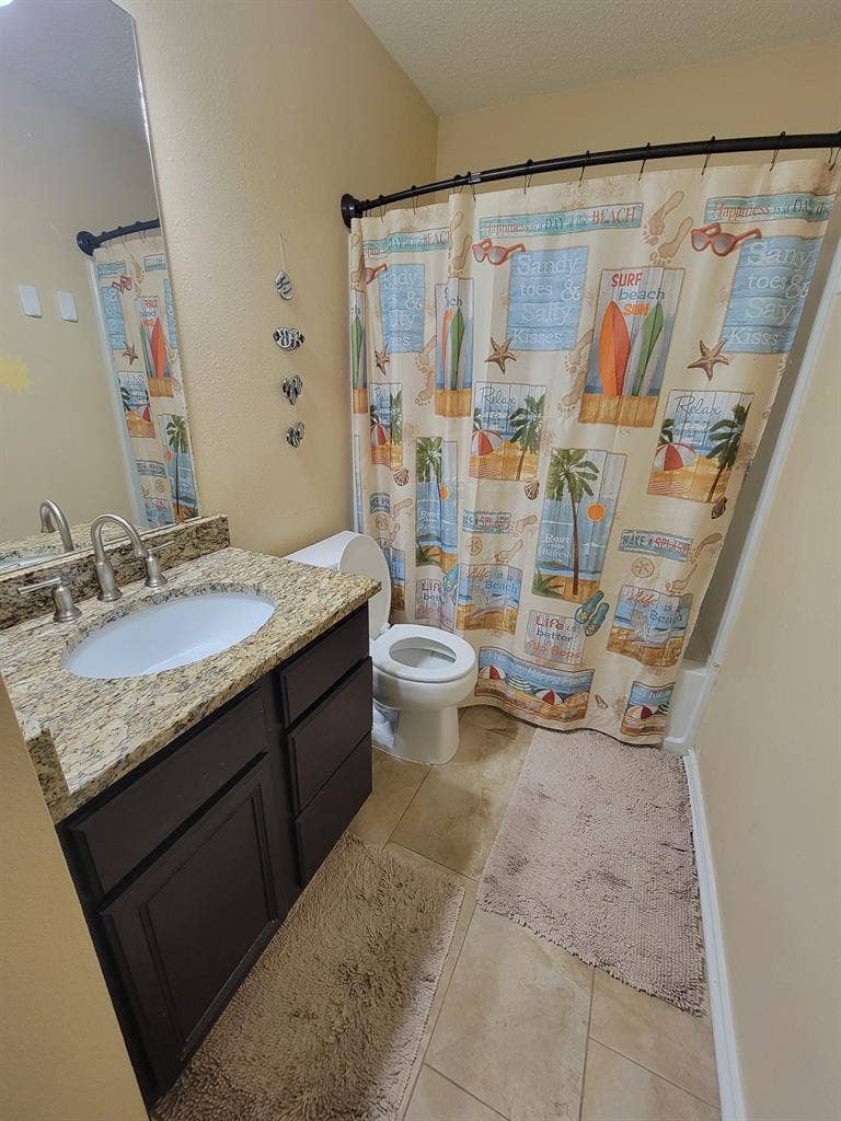 Room available 9/12