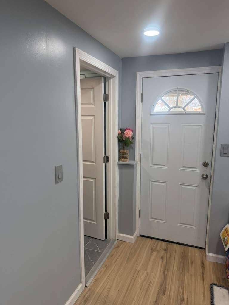 Newly renovated 2bedr00m apartment