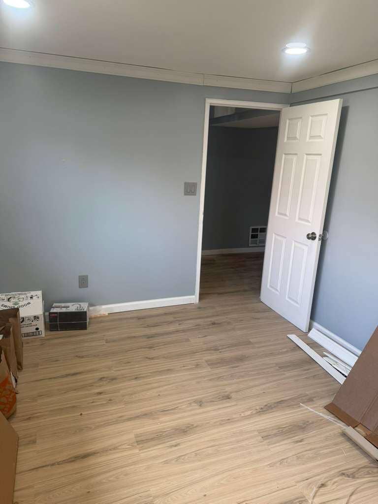 Newly renovated 2bedr00m apartment